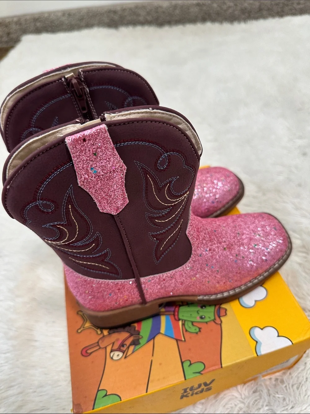 ❤️ NWT IUV Kids Glitter Cowboy Boots
